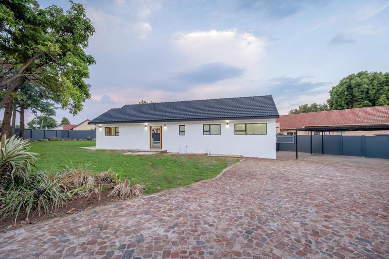 3 Bedroom Property for Sale in Weltevreden Park Gauteng