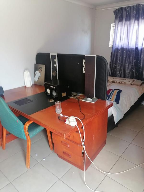 To Let 2 Bedroom Property for Rent in Phiri Gauteng