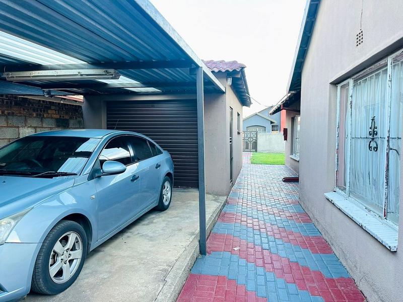 3 Bedroom Property for Sale in Kagiso Gauteng