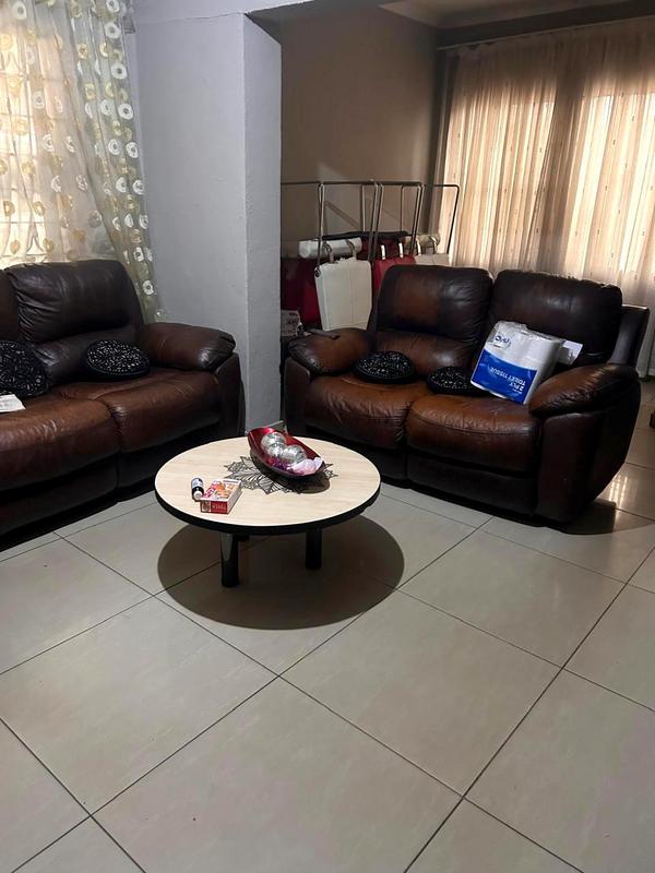 2 Bedroom Property for Sale in Molapo Gauteng