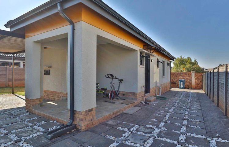 3 Bedroom Property for Sale in Danville Gauteng