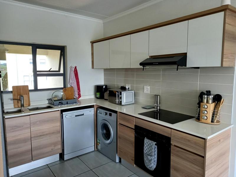 To Let 2 Bedroom Property for Rent in Waterfall Gauteng