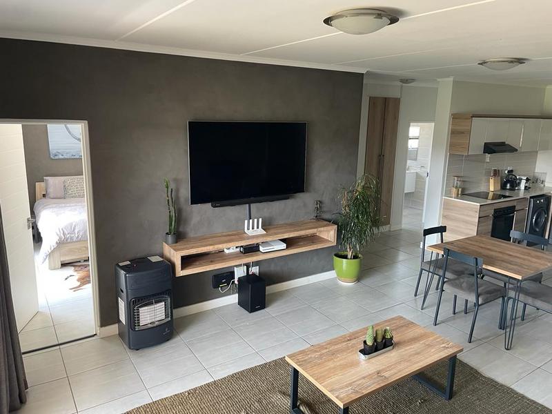 To Let 2 Bedroom Property for Rent in Waterfall Gauteng