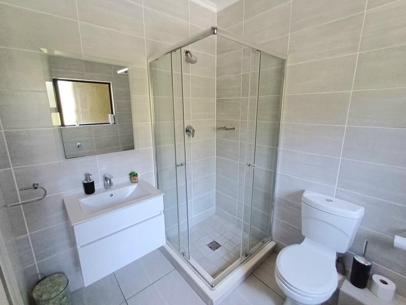 To Let 3 Bedroom Property for Rent in Waterfall Gauteng