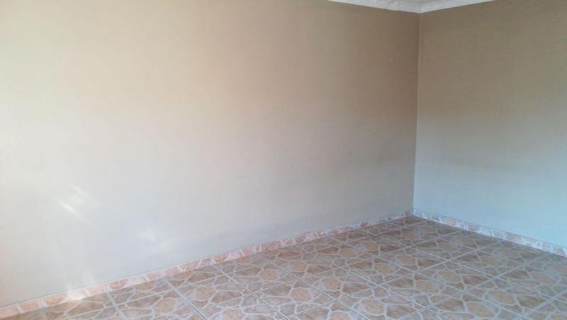 To Let 1 Bedroom Property for Rent in Birch Acres Gauteng