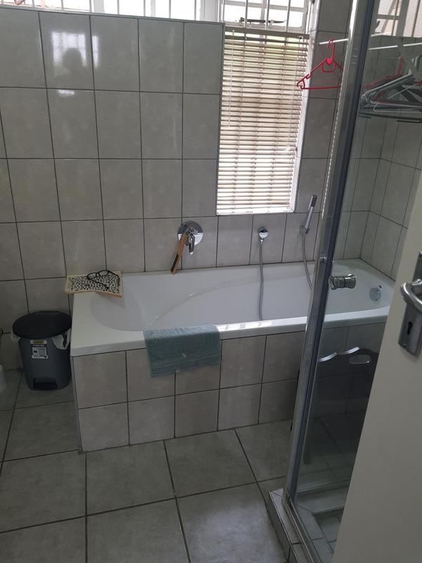 2 Bedroom Property for Sale in Bedford Park Gauteng