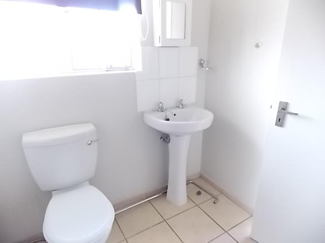 To Let 2 Bedroom Property for Rent in Rynfield A H Gauteng