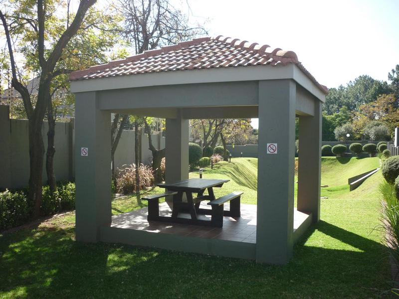 3 Bedroom Property for Sale in Lonehill Gauteng