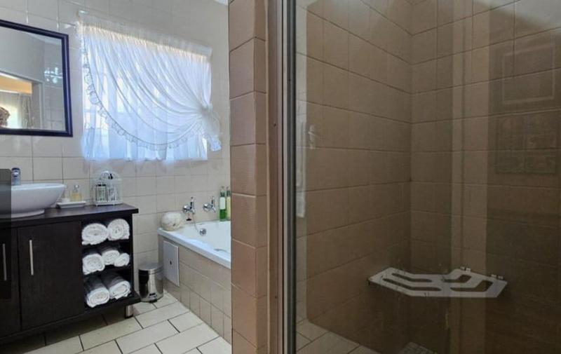 1 Bedroom Property for Sale in Glenvista Gauteng