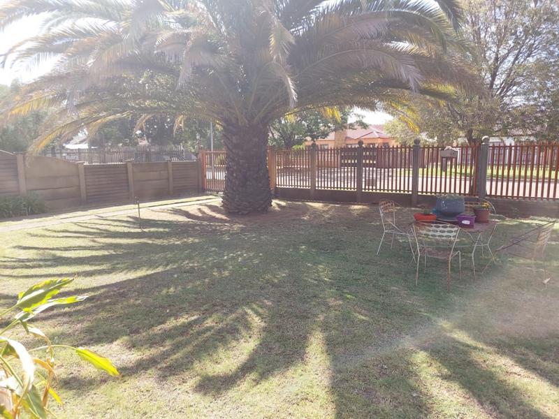 3 Bedroom Property for Sale in Vanderbijlpark SE 6 Gauteng