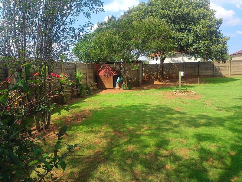 6 Bedroom Property for Sale in Riversdale Gauteng