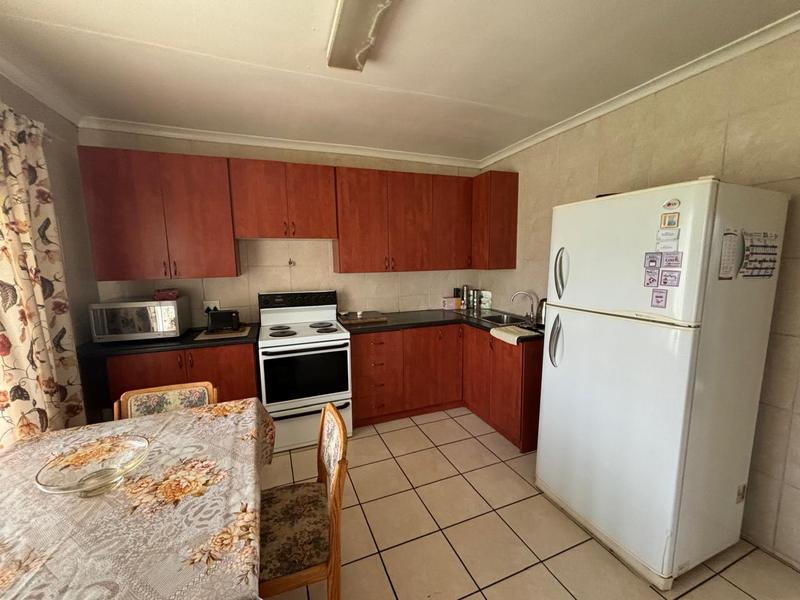 6 Bedroom Property for Sale in Riversdale Gauteng