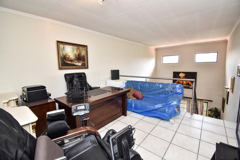 3 Bedroom Property for Sale in Douglasdale Gauteng