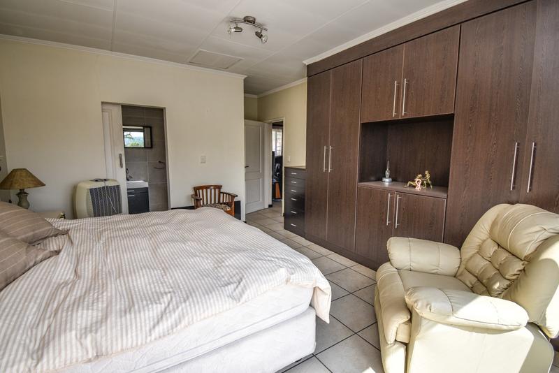 3 Bedroom Property for Sale in Douglasdale Gauteng