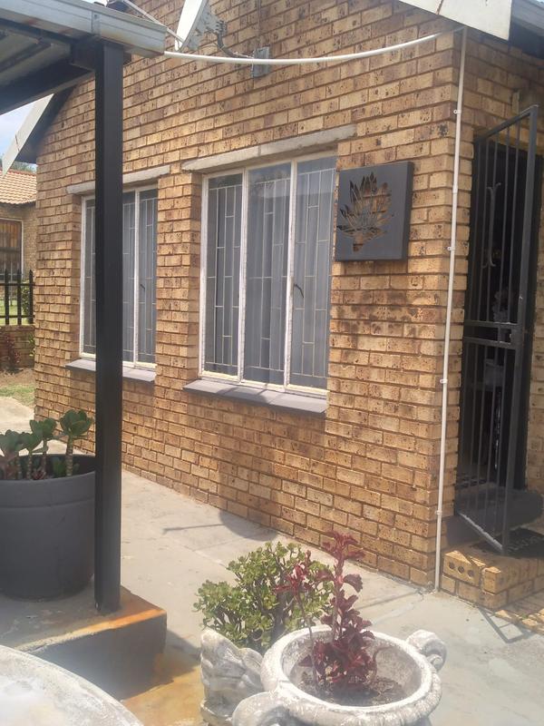 To Let 2 Bedroom Property for Rent in Terenure Gauteng