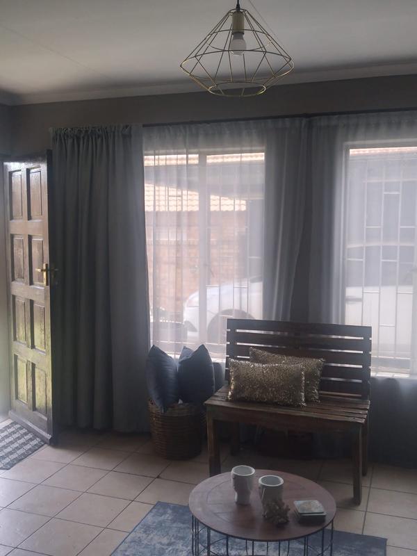 To Let 2 Bedroom Property for Rent in Terenure Gauteng