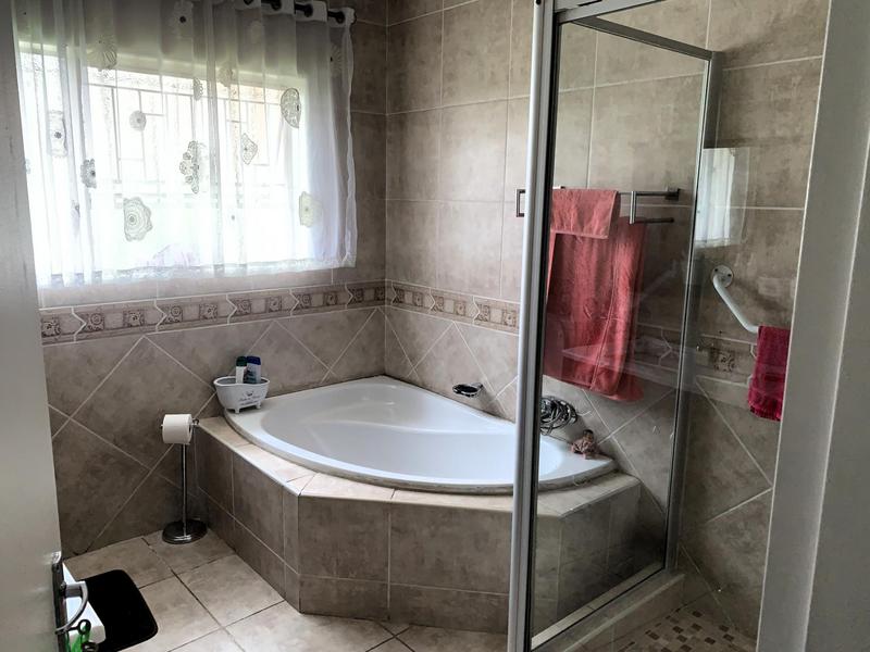 4 Bedroom Property for Sale in Parkrand Gauteng