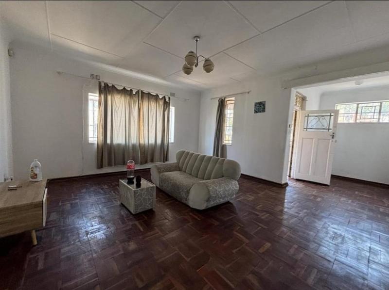 To Let 2 Bedroom Property for Rent in Bezuidenhout Valley Gauteng