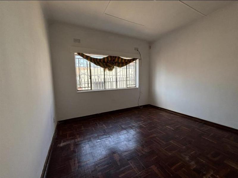 To Let 2 Bedroom Property for Rent in Bezuidenhout Valley Gauteng