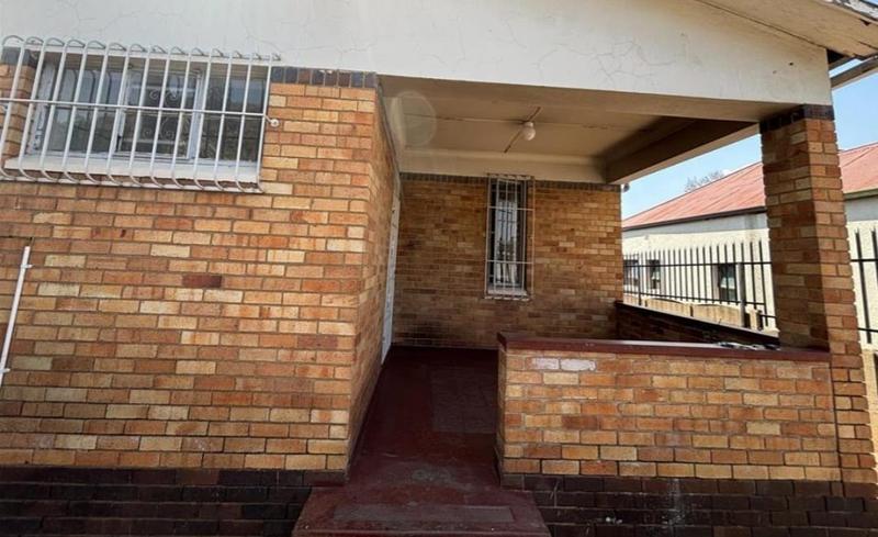 To Let 2 Bedroom Property for Rent in Bezuidenhout Valley Gauteng