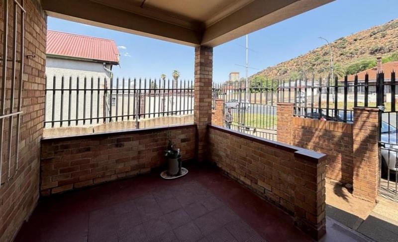 To Let 2 Bedroom Property for Rent in Bezuidenhout Valley Gauteng