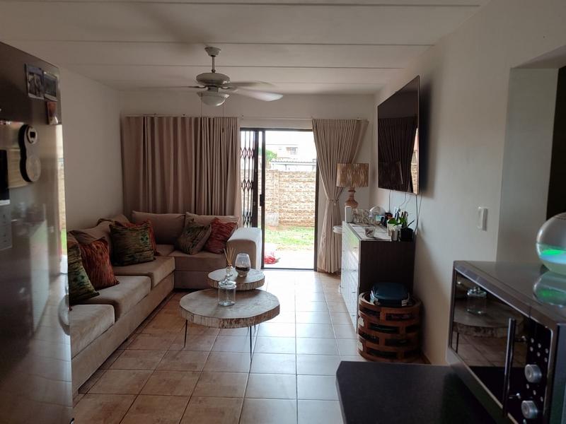 2 Bedroom Property for Sale in Parkrand Gauteng