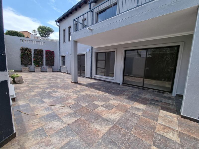 To Let 4 Bedroom Property for Rent in Waterkloof A H Gauteng