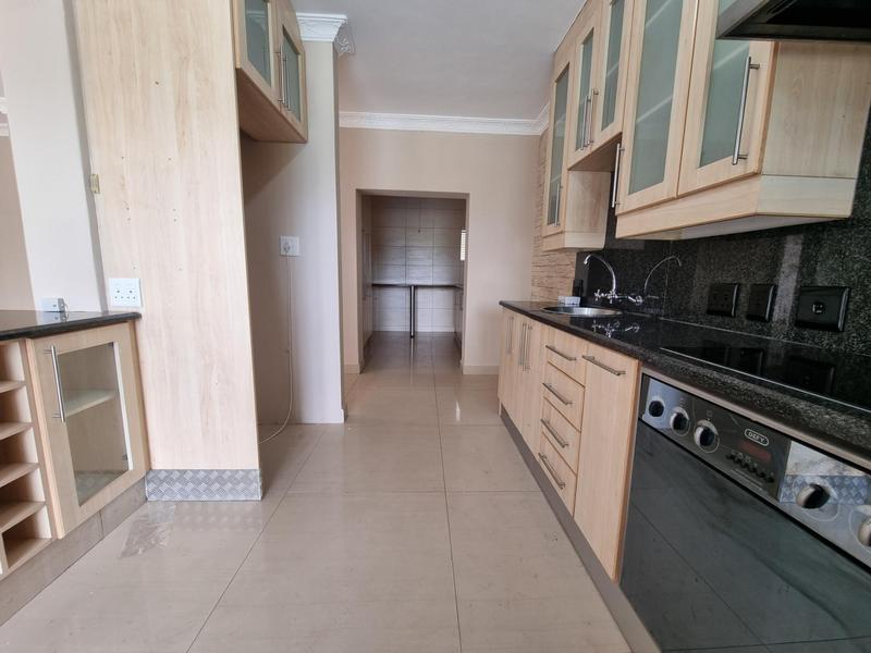 To Let 4 Bedroom Property for Rent in Waterkloof A H Gauteng