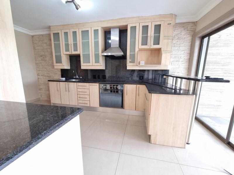 To Let 4 Bedroom Property for Rent in Waterkloof A H Gauteng