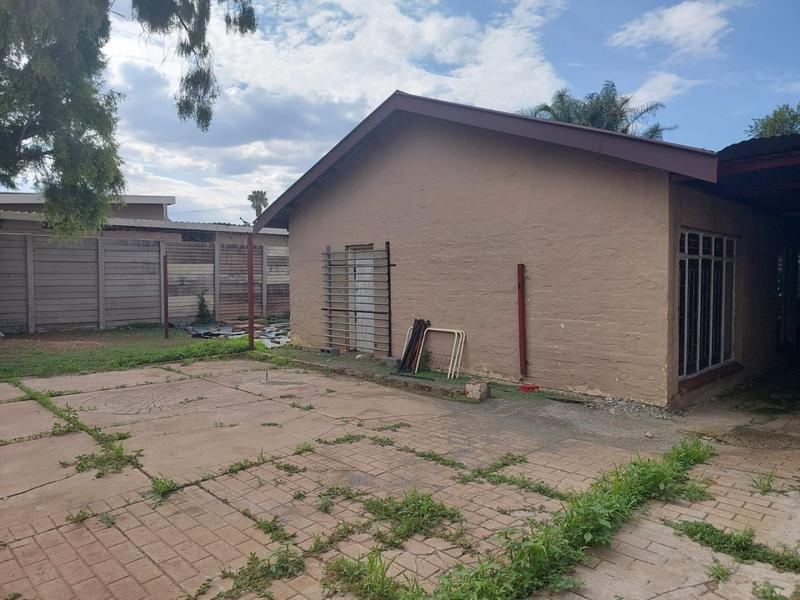 3 Bedroom Property for Sale in Booysens Gauteng