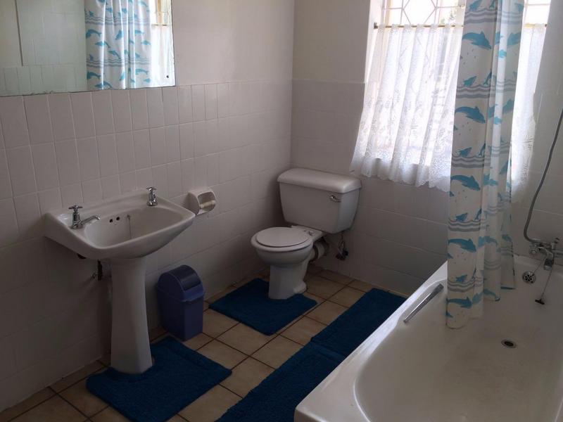 To Let 1 Bedroom Property for Rent in Edenvale Gauteng