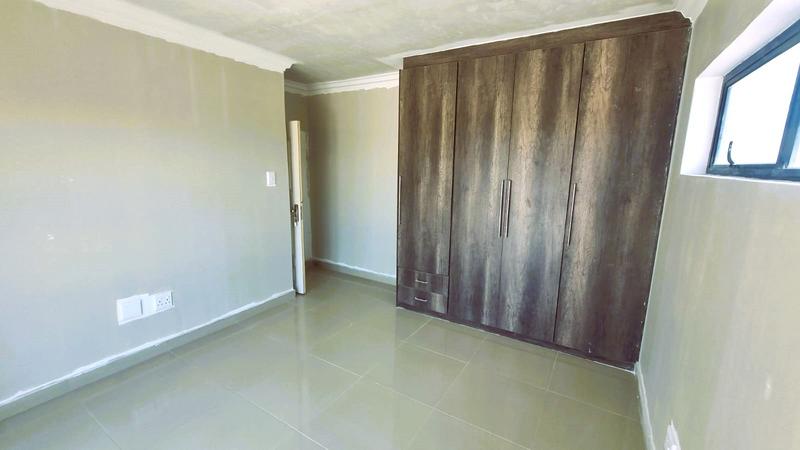 3 Bedroom Property for Sale in Eldoraigne Gauteng