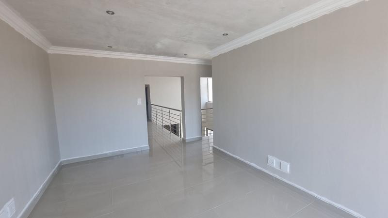 3 Bedroom Property for Sale in Eldoraigne Gauteng