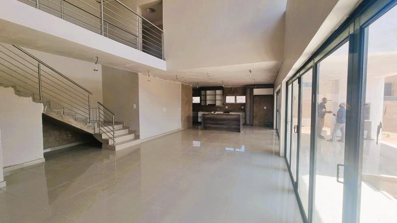 3 Bedroom Property for Sale in Eldoraigne Gauteng