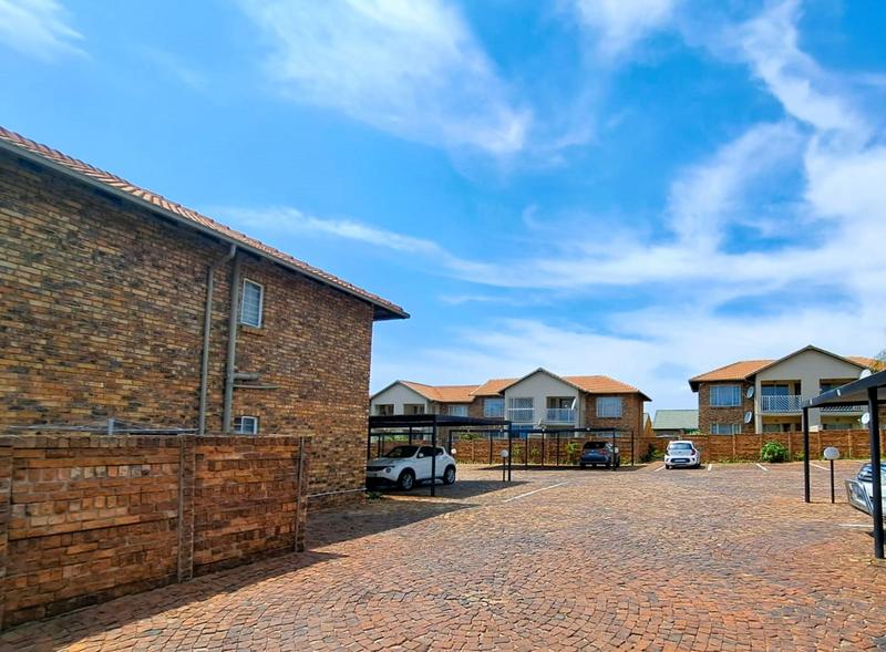 2 Bedroom Property for Sale in Highveld Gauteng