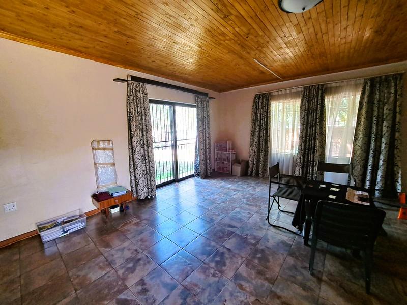 5 Bedroom Property for Sale in Lyttelton Gauteng