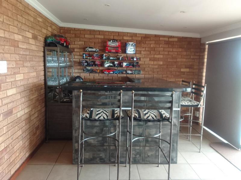 3 Bedroom Property for Sale in Bronkhorst Bay Gauteng