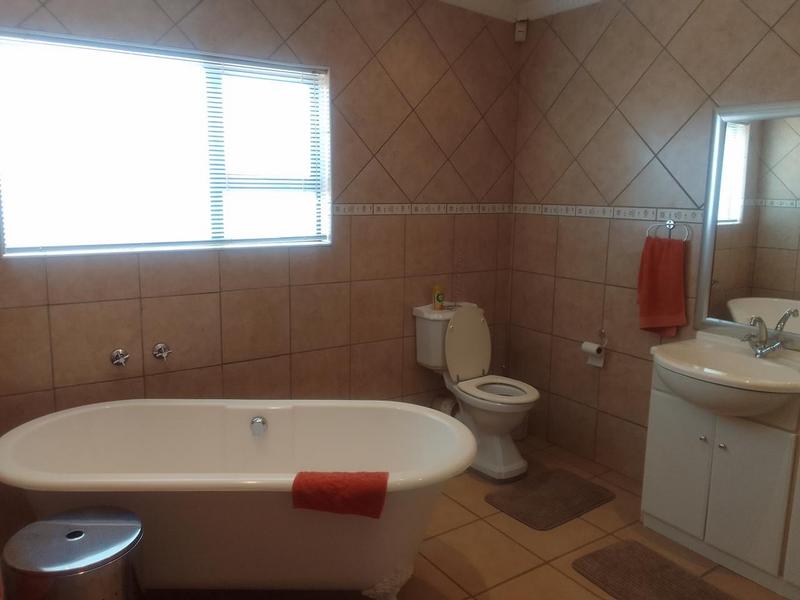 3 Bedroom Property for Sale in Bronkhorst Bay Gauteng