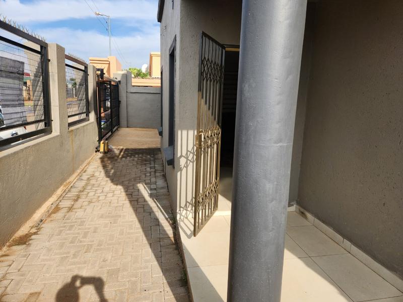 4 Bedroom Property for Sale in Mamelodi Gauteng