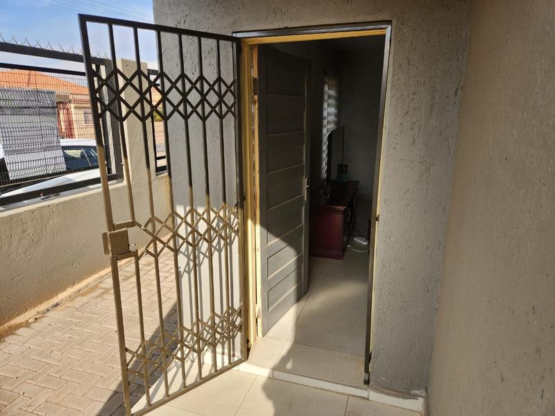 4 Bedroom Property for Sale in Mamelodi Gauteng