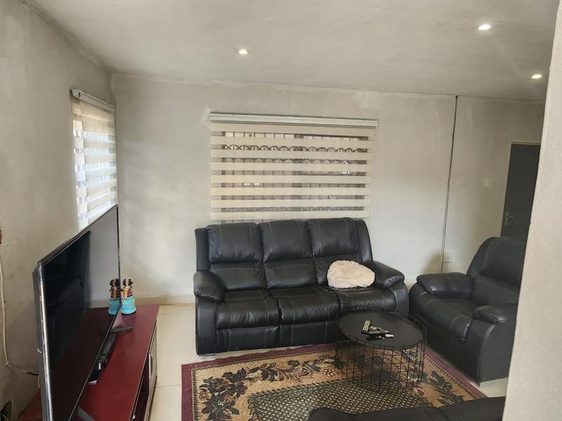 4 Bedroom Property for Sale in Mamelodi Gauteng