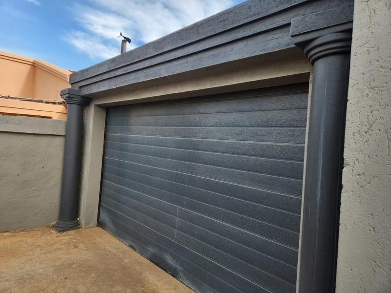 4 Bedroom Property for Sale in Mamelodi Gauteng