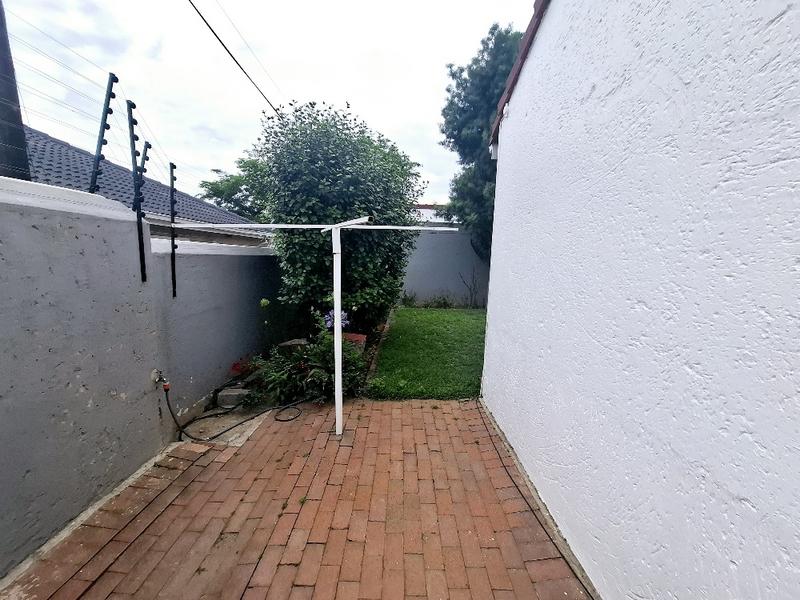 3 Bedroom Property for Sale in Sunninghill Gauteng