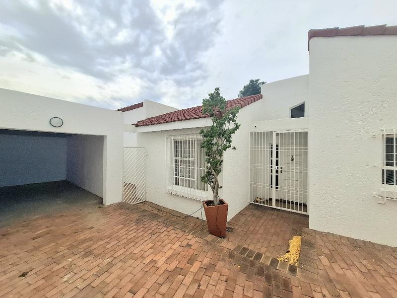 3 Bedroom Property for Sale in Sunninghill Gauteng