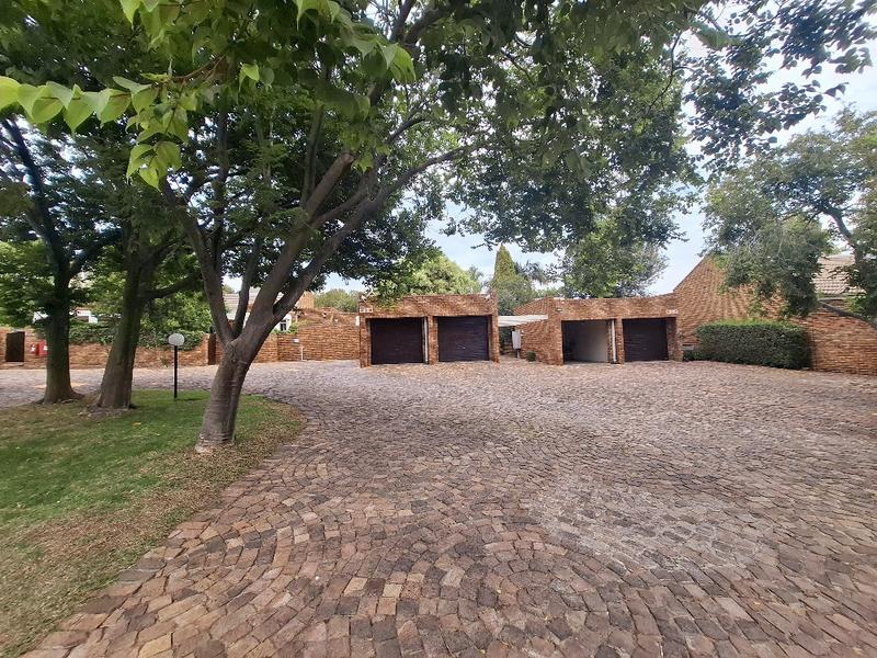 1 Bedroom Property for Sale in Sunninghill Gauteng