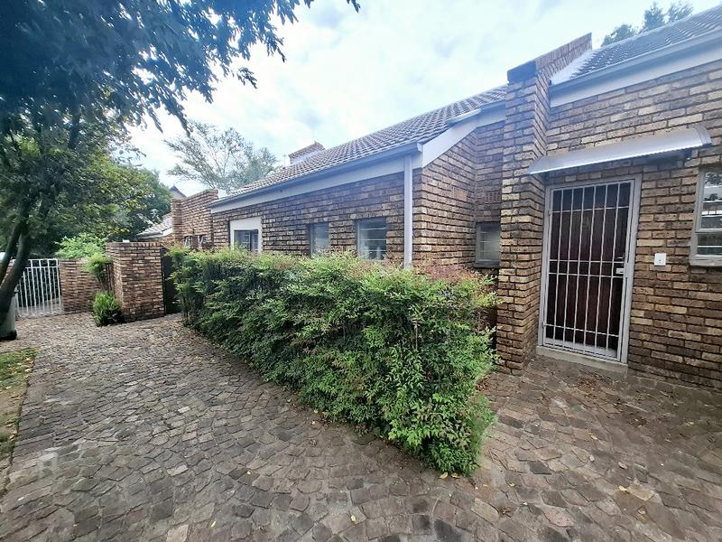 1 Bedroom Property for Sale in Sunninghill Gauteng