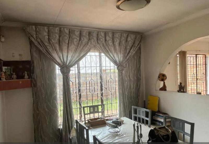 2 Bedroom Property for Sale in Lenasia South Gauteng