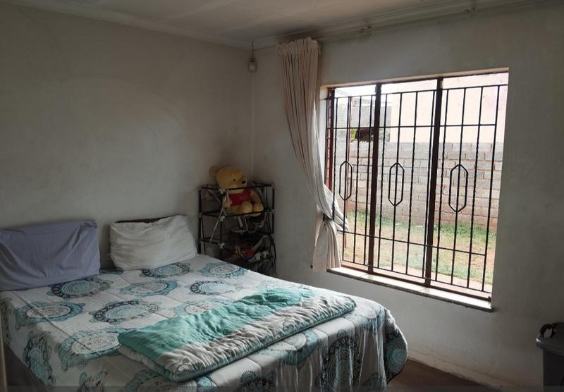 2 Bedroom Property for Sale in Lenasia South Gauteng