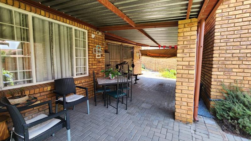 3 Bedroom Property for Sale in Wierdaglen Estate Gauteng