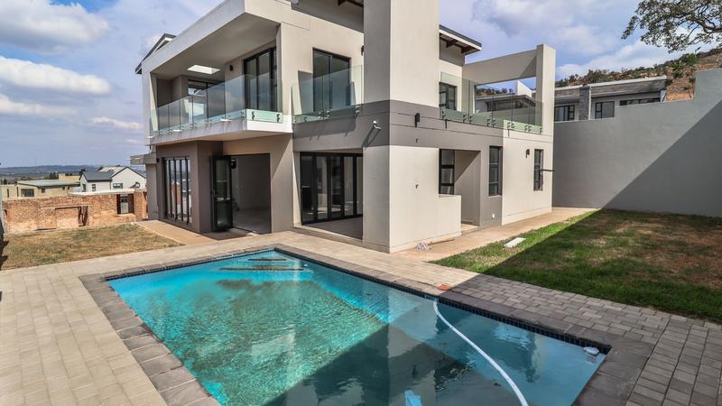 4 Bedroom Property for Sale in Homes Haven Gauteng